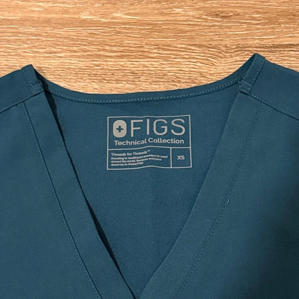 Figs Scrub Set - Picture 4 of 7
